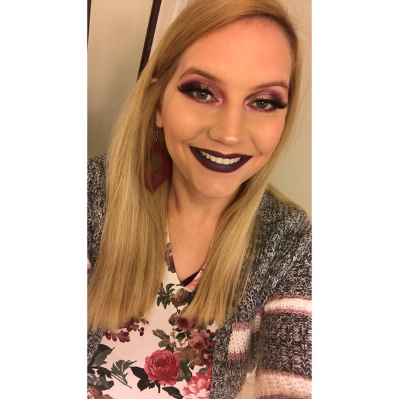 Meet your Posher, Miranda - Picture 3 of 5